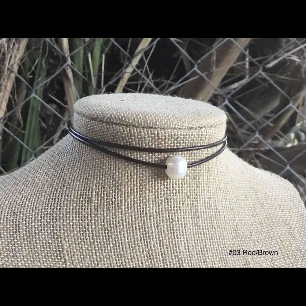 NWOT Double stranded Single Pearl Choker